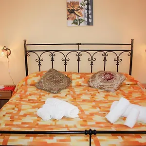https://apartment-timpirussimare.sicilyhotelsitaly.net