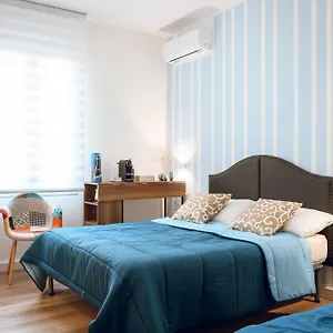 Deluxe Front Sea, Domus Lumeras Alguer