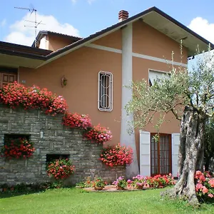 https://nel-giardino-degli-ulivi.it-tuscanyhotel.com